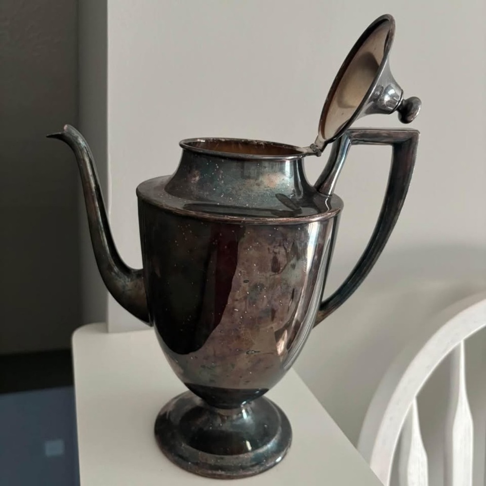 Silver Plate Tea Pot - Picture 4 of 5